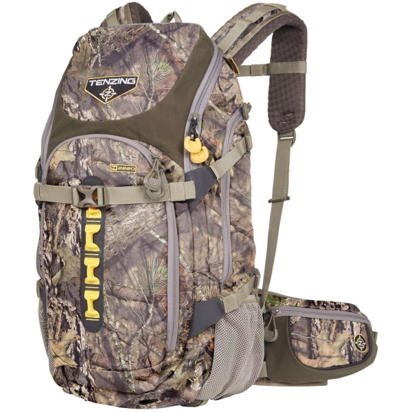 Tenzing TZ 2220 Day Pack: Camo Hiking & Hunting Bag