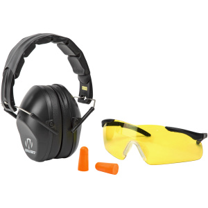 Safety gear: earmuffs, yellow glasses, earplugs