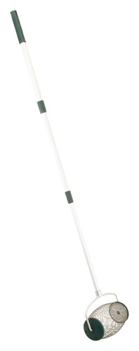 Long-handled nut gatherer with wire basket