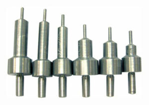 Six metal nozzle tips aligned vertically