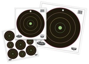 Paper shooting targets with concentric circles