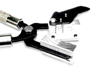 Heavy-duty hand-operated punch press tool