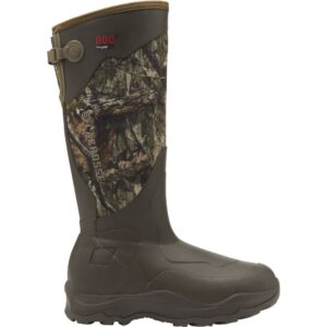 Camouflage hunting boot with thermal insulation.