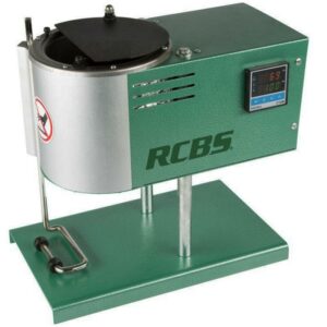 Green RCBS device for reloading ammunition.