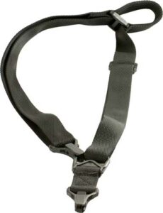 Adjustable black nylon rifle sling