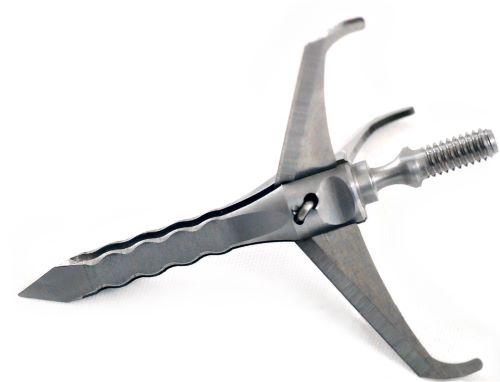 Broadhead arrowhead for hunting with sharp blades