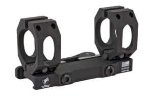 Black rifle scope mount with dual rings