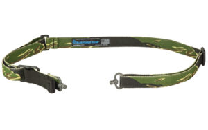 Green camouflage rifle sling with metal clips