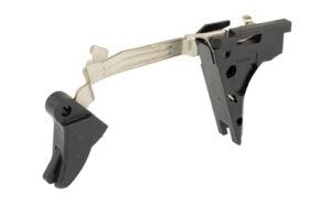 Handgun trigger assembly with trigger bar and housing