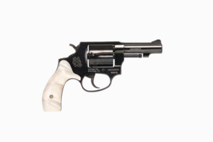 HERITAGE ROSCOE 38SPL 3" - FIXED BLACK WHITE PEARL GRIP