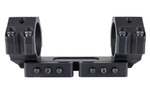 Black rifle scope mount with dual rings