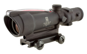 Compact tactical rifle scope with mounting bracket