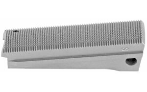 Metal hair clipper blade with fine teeth